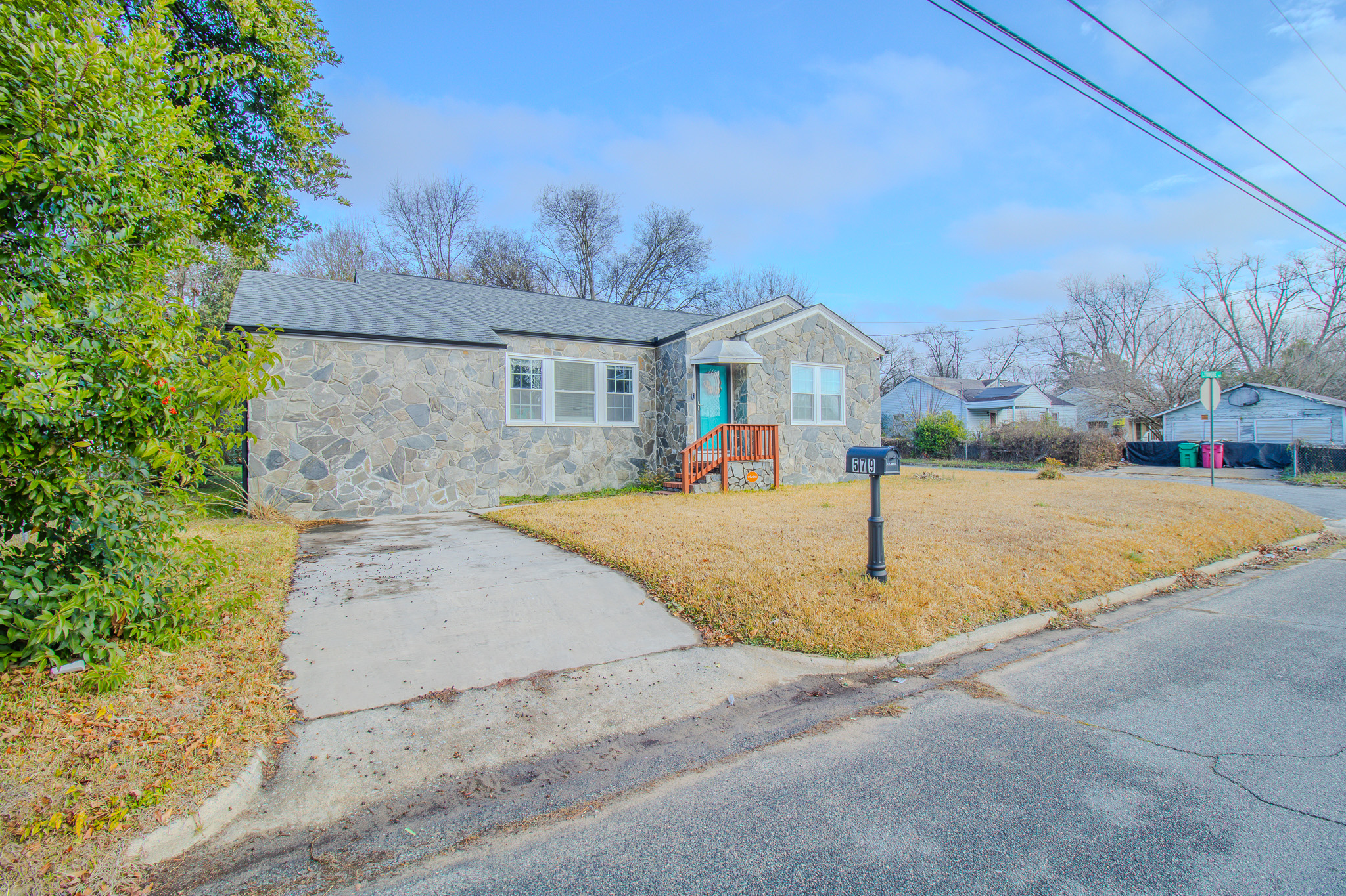 Property thumbnail image