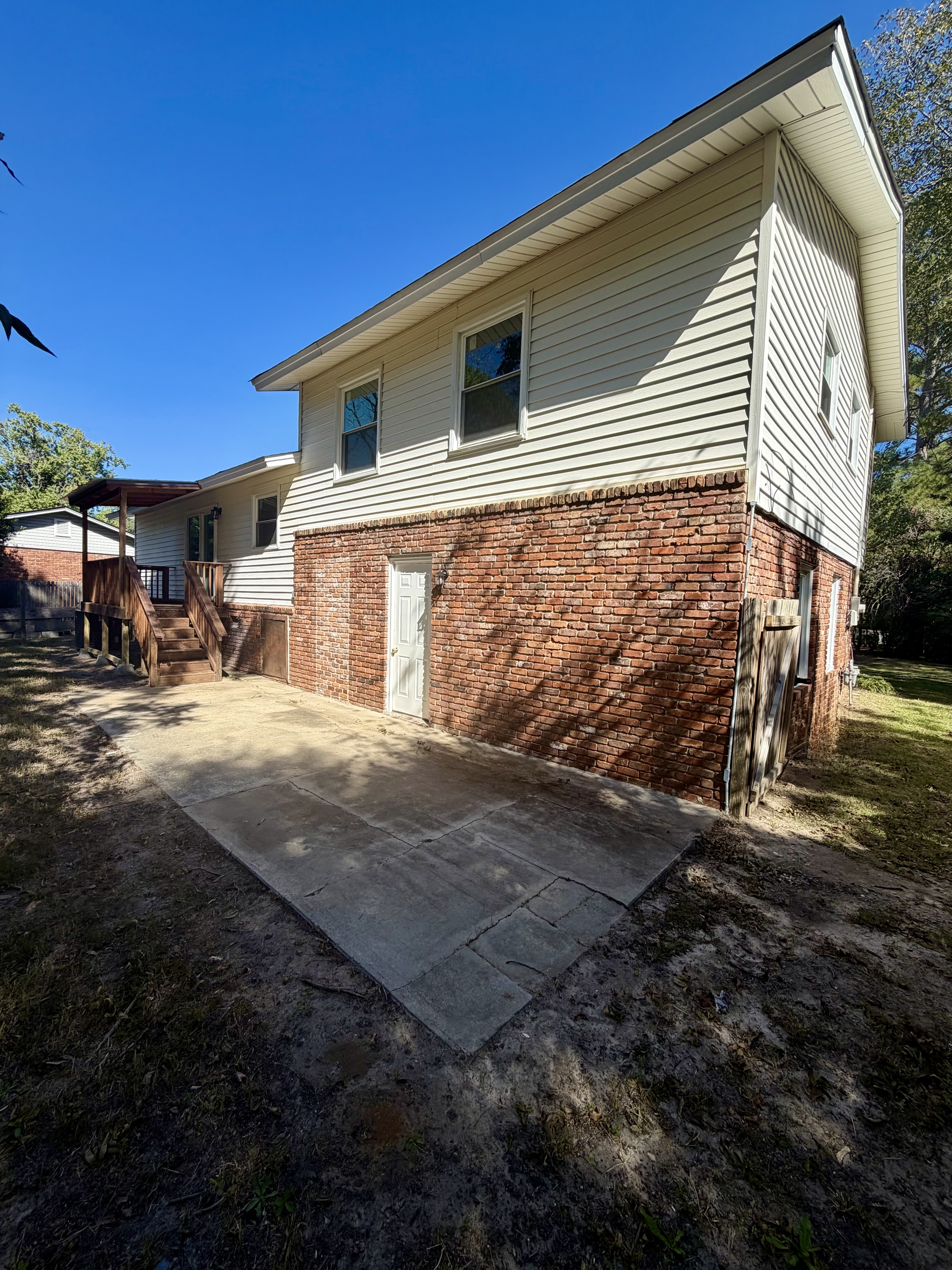 215 Sunnydale Drive