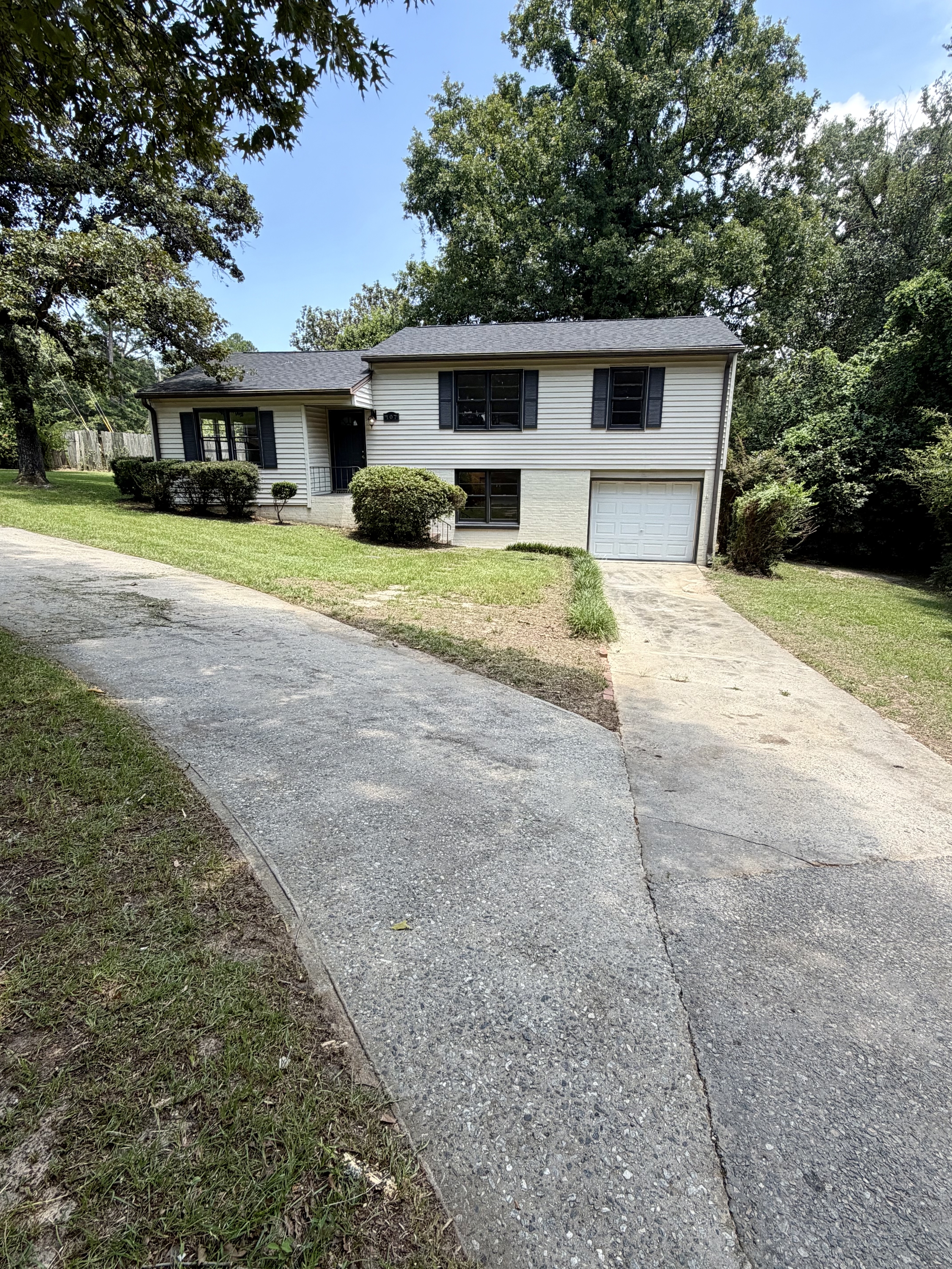 107 Stanley Terrace